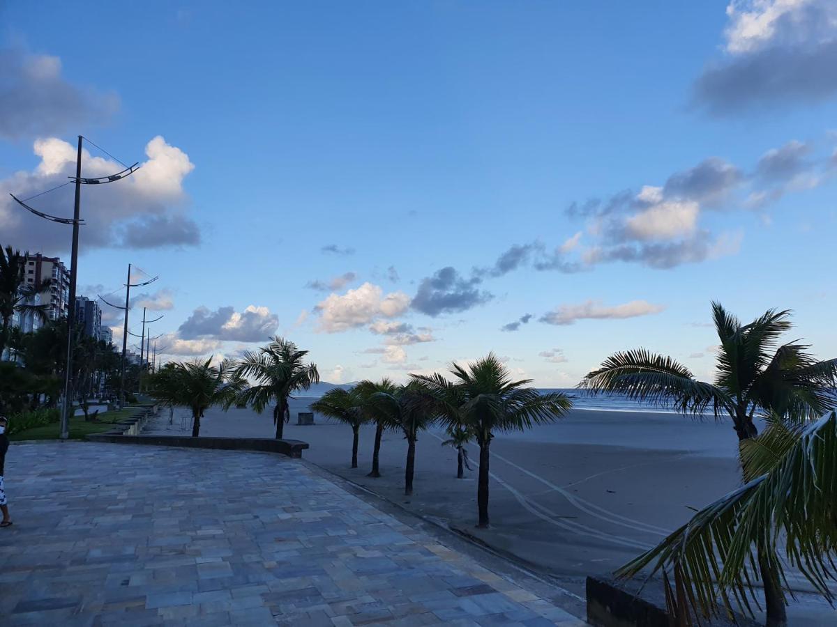 Lindo Apartamento Pe Na Areia Praia Grande  Eksteriør bilde